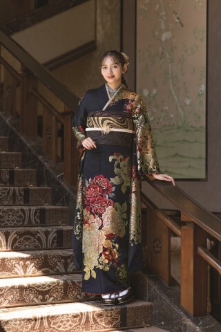 2026愛花MANACA掲載柄_振袖_59961 | 呉服の登美屋