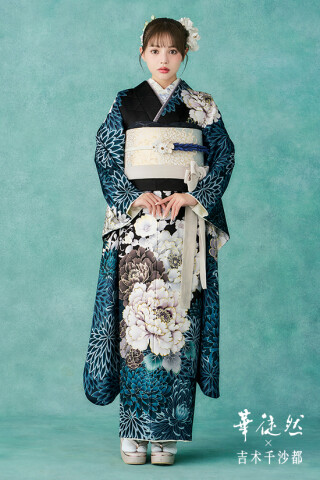 FURISODE LABの振袖 /黒色/古典/菊柄/ 【九重×中村里砂】RN-581 | My振袖