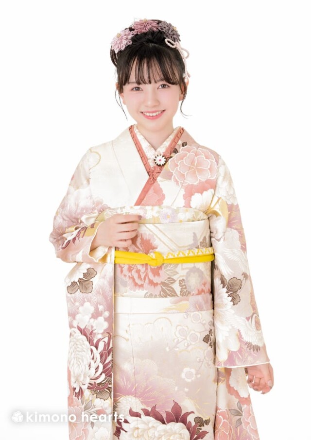 二部式　振袖　ピンクと白　染め分け ☆ピンクとクリーム地に雪輪花柄振袖 | MK振袖スタイル | 振袖