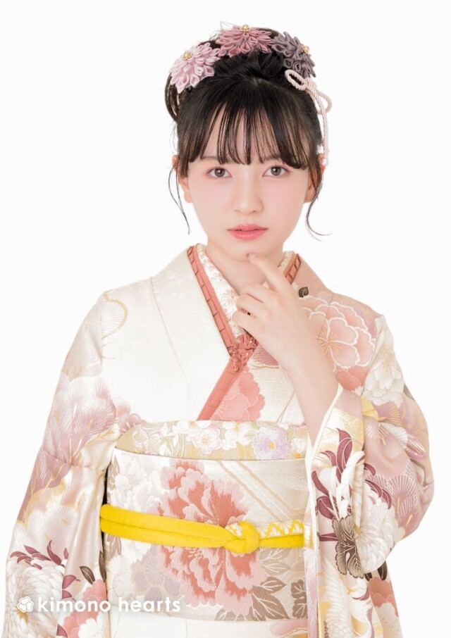 キモノハーツ／kimono heartsの振袖 /ピンク色/白色/キュート/菊柄/ KH