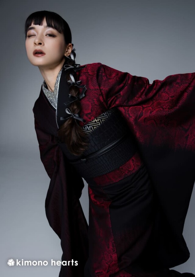 トランプ柄　振袖　ふりふ　キモノハーツ好きな方へ トランプ柄 振袖 ふりふ キモノハーツ好きな方へ トランプ柄 振袖