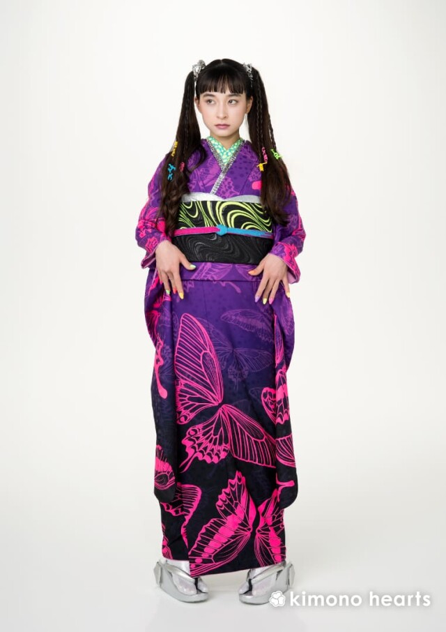 キモノハーツ／kimono heartsの振袖 /紫色/ピンク色/キュート/蝶柄/ KH