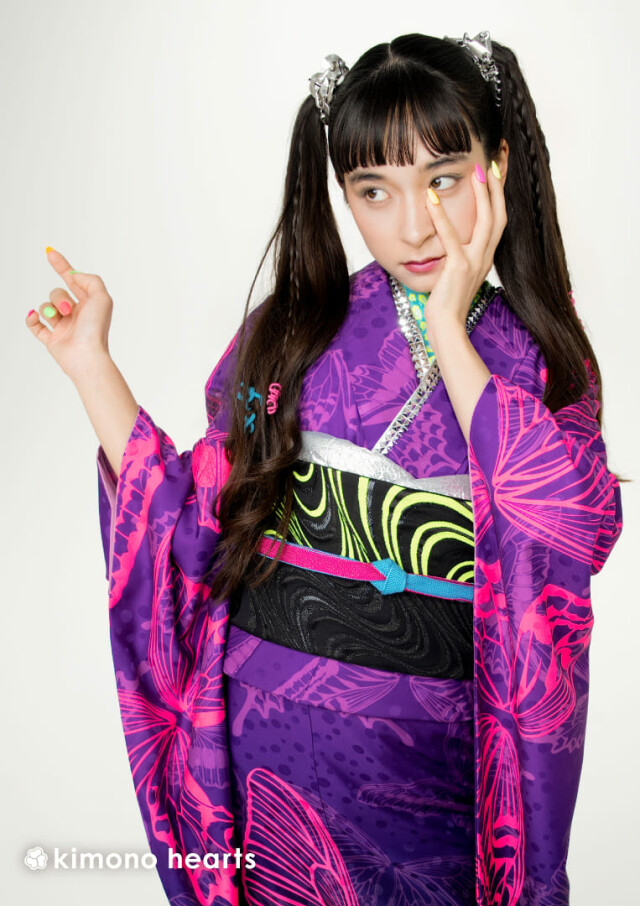 キモノハーツ／kimono heartsの振袖 /紫色/ピンク色/キュート/蝶柄/ KH