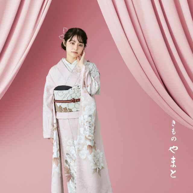振袖　着物やまと　正絹振袖フルセット　帯豪華　sagaファー 振袖 着物やまと 正絹振袖フルセット 帯豪華 sagaファーの通販 by みゃ