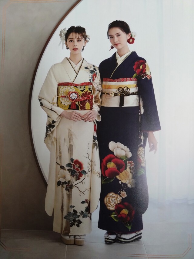 マーベラス　振袖フルセット 振袖 きものこまやの振袖 /紺色/赤色/レトロ/椿柄/ マーベラス | My振袖