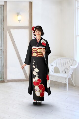 日産呉服・和田甚の振袖 /黒色/その他色/古典/花柄/ 正絹丹後縮緬最