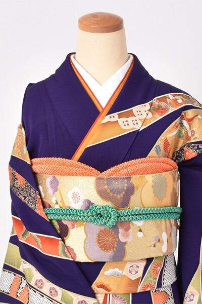 着物レンタルあき 横浜店の振袖 /紫色/黒色/グラマラス/熨斗柄