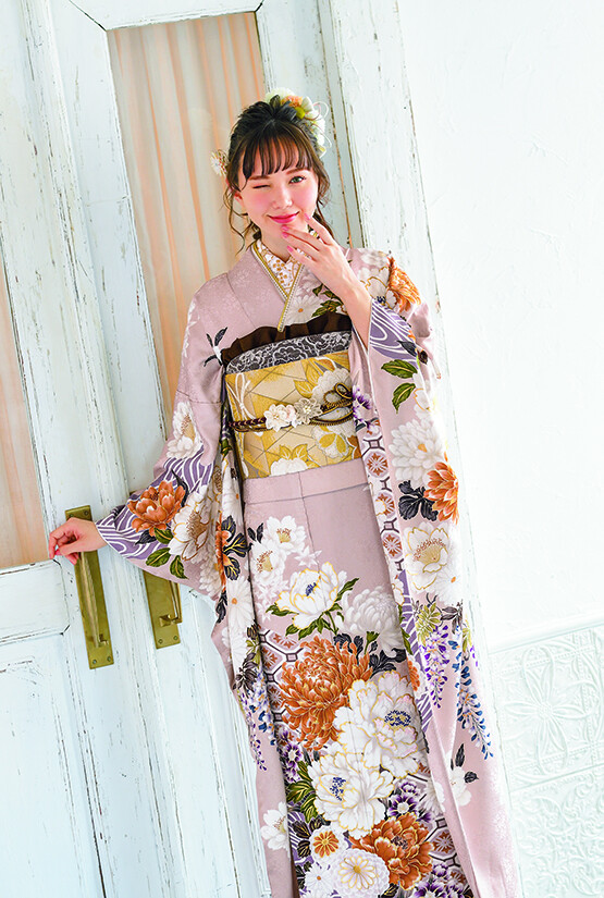 ふりそでfRIQUe(フリーク) produced by 呉服の松葉の振袖 /ベージュ色/古典/花柄/ furisode Coffret CF ...