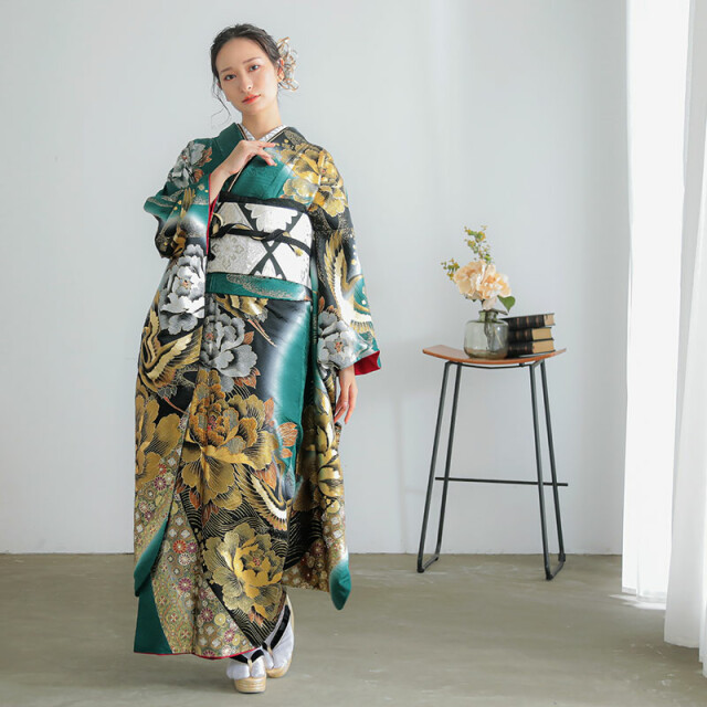 京都着物レンタル夢館の振袖 /緑色/ゴールド色/エレガント/牡丹柄/ 桂