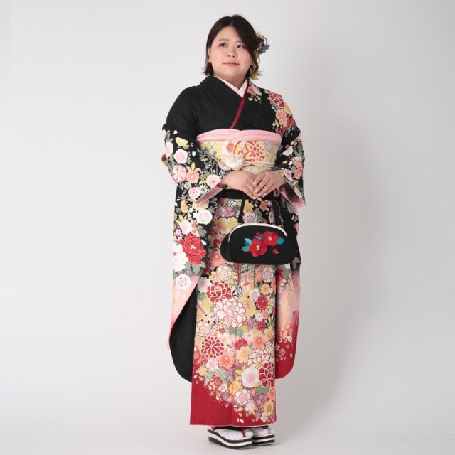 振袖レンタル夢館の振袖 /黒色/赤色/古典/牡丹柄/ ぽっちゃり