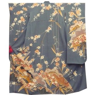 リサイクル着物Asagiの振袖 /白色/古典/花柄/ A3686 白辻が花大振袖