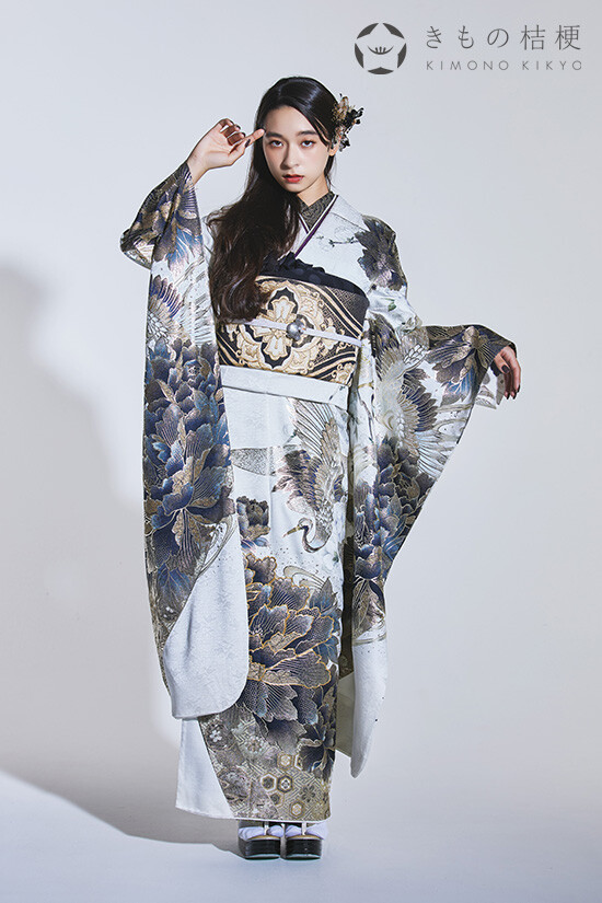 きもの桔梗 下松店の振袖 /白色/グレー色/エレガント/花柄/ F-1084