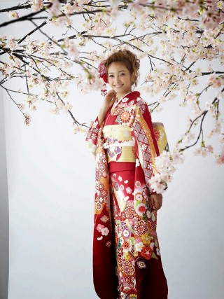 biwa桜 | 近江八幡店 | Princess Furisodeの振袖 /赤色/古典/花