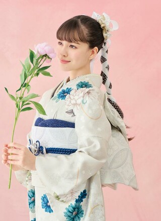 夢きらら川口店の振袖 /ピンク色/白色/クール/菊柄/ ガーリーな花柄