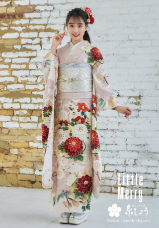 藤岡 真衣さんが着る最新ふりそで LM516_振袖_85433