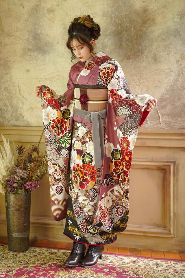 振袖マーメイド（旧：Sanwa 佐世保店）の振袖 /紫色/古典/花柄