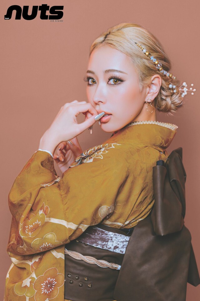 振袖レンタル おりえん｜大阪堺市の振袖 /黄色/茶色/グラマラス/牡丹柄