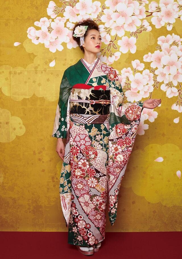 振袖 biwa桜 | 南草津店 | Princess Furisodeの振袖 /緑色/古典/花柄/ 和