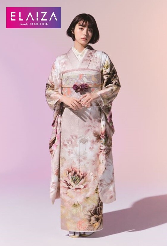 くすみピンクにライトチョコレートブラウンと花模様　豪華成人式振袖７点フルセット 東京レトロ くすみピンク/淡い色 牡丹柄 くすみカラー古典 かわいい