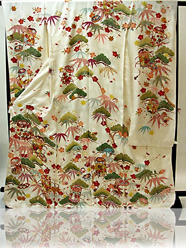 京都室町なないろやの振袖 /白色/古典/松柄/ 手描京友禅振袖 fu318 白