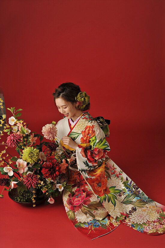 SISUIの振袖 /ベージュ色/オレンジ色/グラマラス/花柄/ No.80-4598