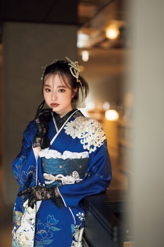 【オススメ】振袖　成人式　着物のみ TAKAZENの振袖 /黒色/シルバー色/グラマラス/その他/ 最新作