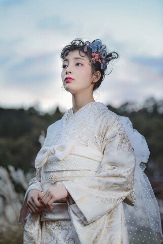 ブライダルコア伊谷の振袖 /緑色/エレガント/花柄/ No.657 平子理沙 森