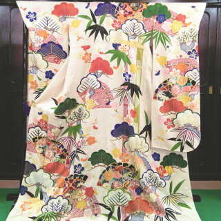 ち302　華乱　白地　檜扇に松竹梅_振袖_60756