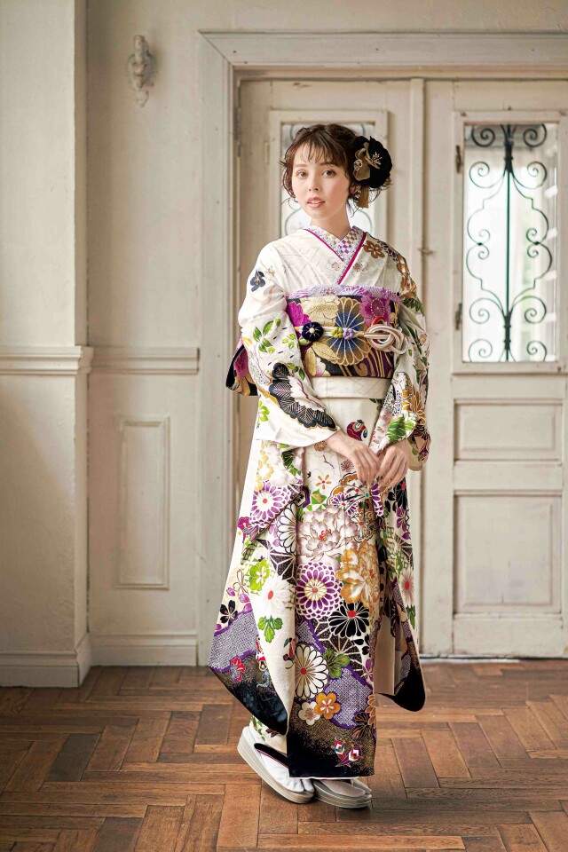 スタジオマックス深谷店の振袖 /白色/その他色/古典/花柄/ YY26524