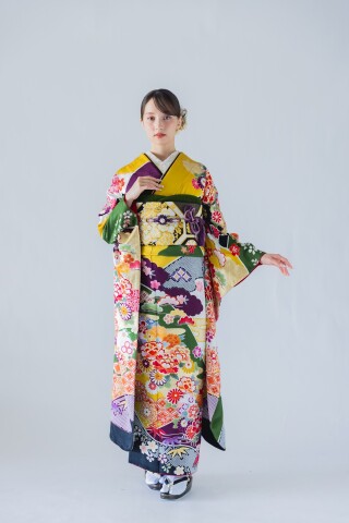 からし色に彩る四季の花と雲取り｜多彩で愛らしい王道古典振袖_振袖_46476