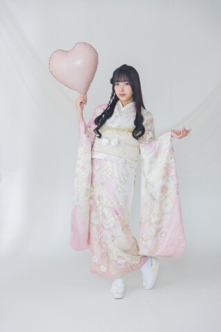 白から淡いピンクのグラデーション花柄｜ふんわり甘い王道フェミニン振袖_振袖_51675