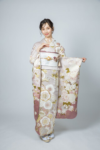 振袖レンタル＆販売 はい乃の振袖 /ピンク色/赤色/古典/蝶柄