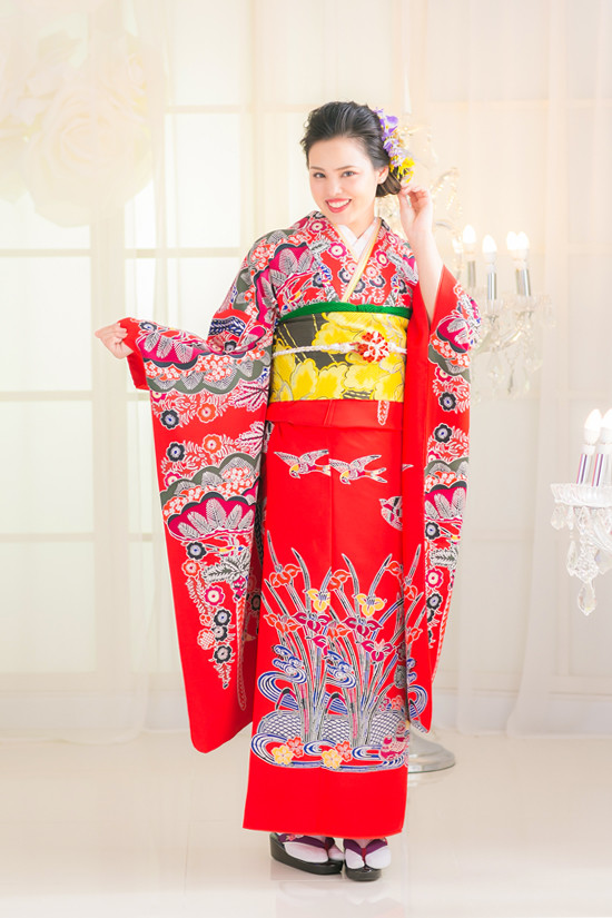 千代田振袖館 那覇西町店の振袖 /赤色/古典/その他/ 19F11【紅型