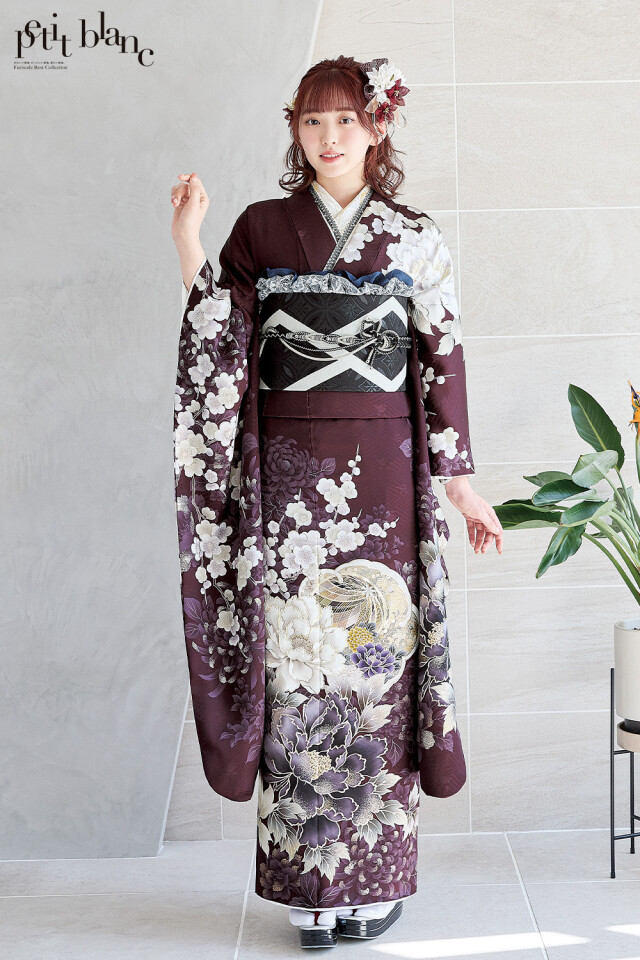 成人式サロンKiRARA フルルガーデン八千代店の振袖 /紫色/レトロ/牡丹