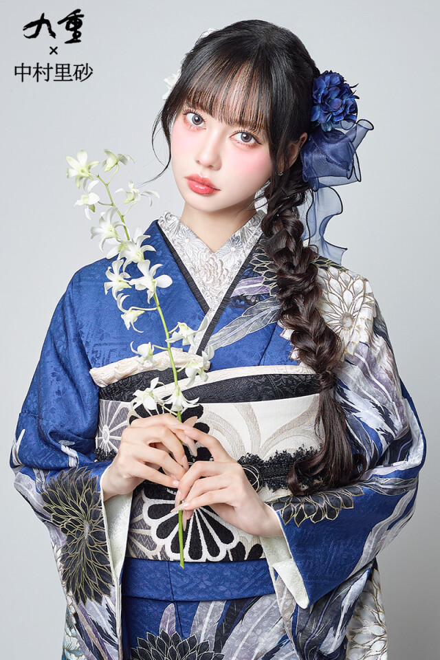 成人式サロンKiRARA フルルガーデン八千代店の振袖 /青色/白色