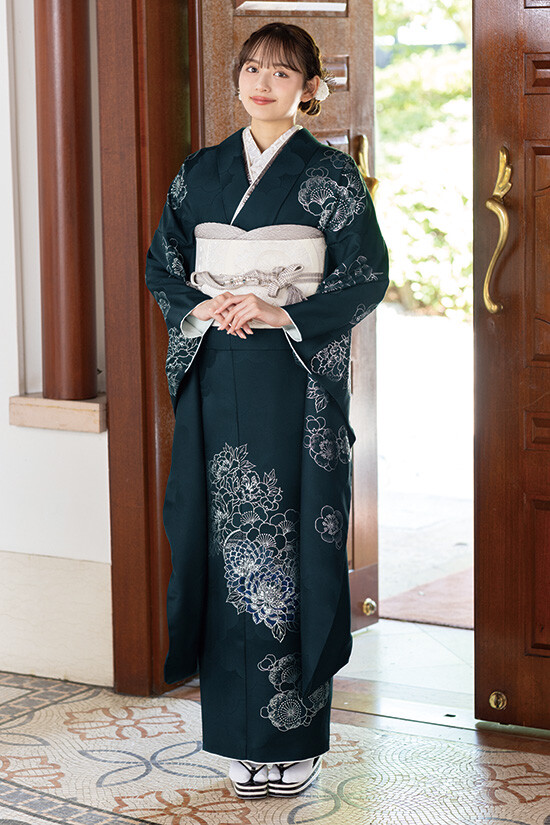創業大正12年（株）池田屋の振袖 /紺色/黒色/クール/花柄/ 振袖No