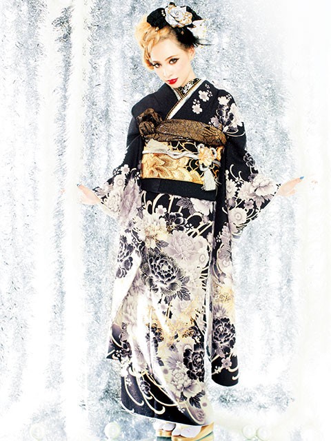 PA－ru－LE（パルレ）津の振袖 /黒色/クール/花柄/ 着物ageha 荒木