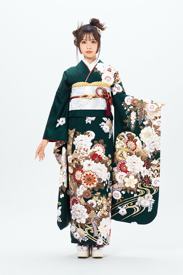 一蔵＆オンディーヌ水戸店の振袖 /緑色/白色/古典/牡丹柄/ OE-1547