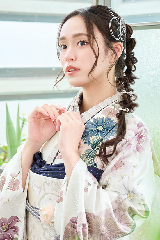 三ツ星 岐阜店の振袖 /白色/エレガント/花柄/ 雪月花 | My振袖