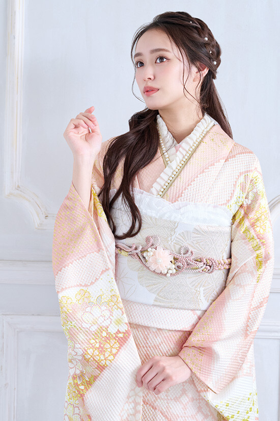 三ツ星 岐阜店の振袖 /ピンク色/古典/花柄/ 雪月花 | My振袖