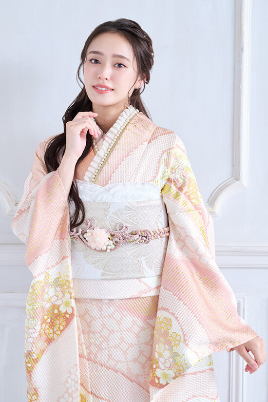 三ツ星 岐阜店の振袖 /ピンク色/古典/花柄/ 雪月花 | My振袖