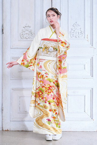 301 振袖フルセット 正絹 薄橙 オレンジ クリームイエロー 金彩 駒刺繍 f0520296r2】【ピンク・オレンジ系】振袖 レンタル フルセット Lサイズ