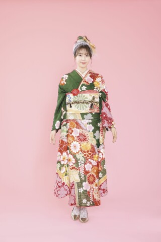 2022　花柄　うぐいす色×赤_振袖_72218 | 神戸屋呉服店　振袖館