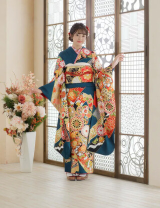 深みのある青緑地に扇と色とりどもの百花が咲き乱れる豪華振袖_振袖_11841