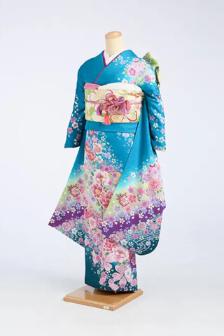 鮮やかなブルーにたくさんの花柄がキュート♪_振袖_87037