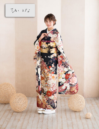【ひいな】深みのある濃紺地に豪華な古典模様が美しく映える振袖_振袖_88186