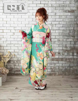 【にこるん】エメラルドグリーンに彩り豊かな大輪の菊が踊る華やか振袖_振袖_86999