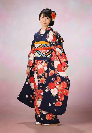 配色がポイント！古典柄もポップな印象に☆_振袖_38256