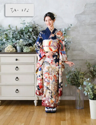 【ひいな】濃紺地に彩り豊かな金彩と吉祥文様の振袖_振袖_38260