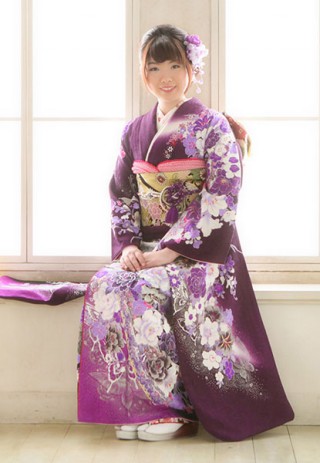 大人の色香を漂わせる艶やかな紫色_振袖_36762